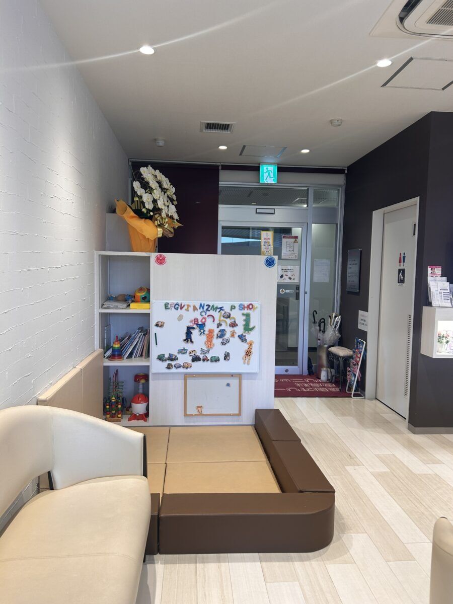 待合室のリフォーム｜照度が落ちた？交換のサイン？